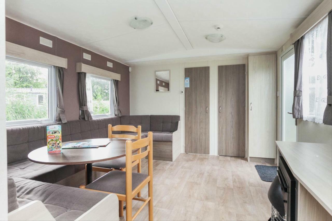 Mb Zeeuwse Mobile Home Hoek Экстерьер фото